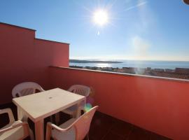 Pink Panther, hotel in Novalja