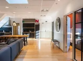 Kings Garden - 5 bedrooms - 2 baths by Daniel&Jacob's