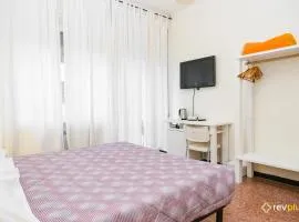 Lia Rooms 3