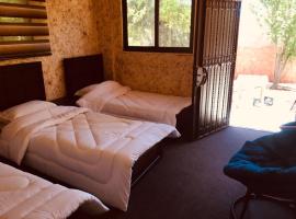 Petra Bedouin House 1 Attallah guest house、ワディ・ムーサのホテル