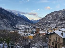 Casa vista Saint Vincent accanto alle Terme, apartment sa Saint Vincent