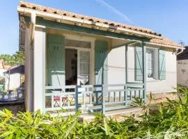 Maison de bourg à deux pas de la mer