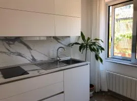Modern apt in Taormina city center