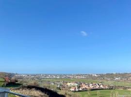 Le Panorama, échappée mer Dieppe & parking privé, hotel en Rouxmesnil-Bouteilles