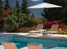 Infinity Villa, hotel with jacuzzis in Kato Pavliana