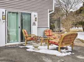 Pet-Friendly Hopewell Junction Apt with Grill!, holiday rental sa Hopewell Junction