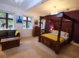 Rowrah Hall, hotel with parking in Arlecdon