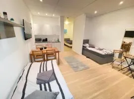 Worker Apartment Goch - 3 Single Box-Spring Beds - Parking