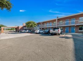 Motel 6-Plano, TX - Plano Northeast, hotel em Plano
