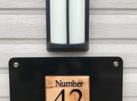 Number 42 @ Lilliardsedge, hotel dengan parkir di Jedburgh