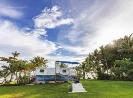 Queen Malesso Houseboat