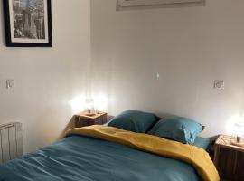 Mignon T2 Saint Marcellin / Chatte, hotel with parking in Chatte