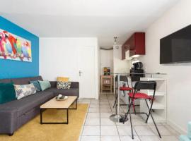 PARIS Proche : Studio tranquille et cosy, апартаменти у місті Таверні