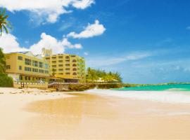 Barbados Beach Club Resort - All Inclusive、クライストチャーチのホテル