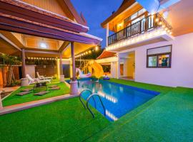 Bali Beach Pool Villa, hotel con campo de golf en Sur de Pattaya