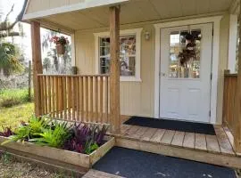 LOVELY FARM CABIN 20 MINUTES FROM BEACH