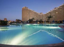 Amazing sea view Penthouse Apartment in Pyramids Porto El-Sokhna, hotel in Ain Sokhna