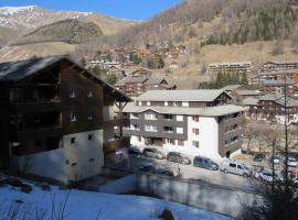 studio moderne avec coin montagne la vallée blanche 2 La Foux d Allos, hotel en La Foux