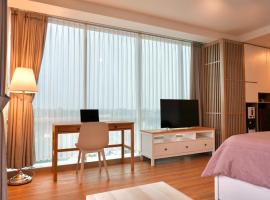 Apartemen MATARAM CITY YUDHISTIRA TOWER YOGYAKARTA, apartament a Kejayan