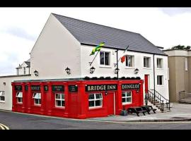 Bridge Inn Studio Apartments, hotel vicino alla spiaggia a Donegal