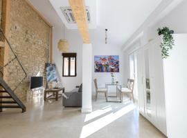 Soho Boho Apartments - with sunny rooftop terrace and fiber optic internet, hotel in Alicante