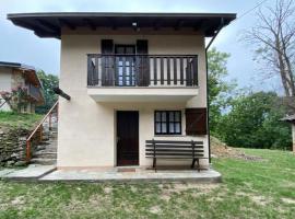 Secou d'Fredu - la casa nel bosco, hotel with parking in San Damiano Macra