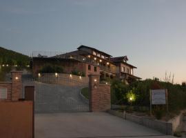 Casa Castella - Adults Only - Langhe, spa hotel in Diano dʼAlba