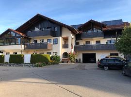 Landhaus Sonnenbichl, hotel di Oy-Mittelberg