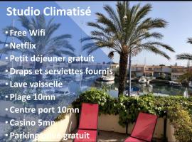 Cap Capistol Studio avec terrasse, vue port, appartement au Cap d'Agde