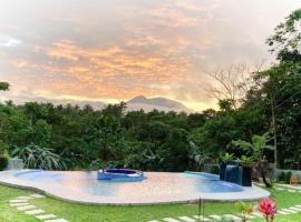 BALAI BANAHAW Vacation Farm and Private Resort, хотел в Lucban