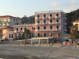 Hotel Piccolo Lido, hotel v destinácii Bordighera