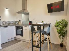 ❂ Les Logis de la Trémoille ❂ Cozy ❂ Netflix ❂, hotel in Thouars