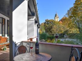 Szin-es Vendeghaz, Cama e café (B&B) em Szentes