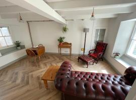 Peaceful period cottage in central location – hotel w mieście Penzance