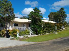 Tinaroo Sunset Retreat, accessible hotel in Barrine