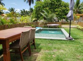 OKA 25: Casa com piscina em condomínio beira mar em Milagres, hotel s bazénom v destinácii Passo de Camarajibe