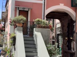 La Casetta Rosa, cabaña o casa de campo en Monterosso al Mare