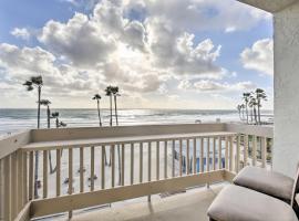 Heavenly Oceanfront Condo with Amenities Galore, hotell i Oceanside