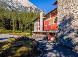 Appartamenti Corte Residence, serviced apartment in Borca di Cadore