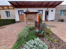 Titi Classic & Trendy Apartman, pl&aacute;žov&yacute; hotel v Buku