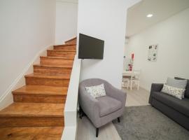 OPORTO GUEST Amparo Dollhouse