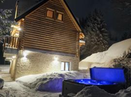 Drvena Kuca RUŽA, Hütte in Kopaonik