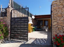 Appartamento Girasole, hotel cerca de Playa de los Conejos, Lampedusa