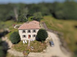 Gîte Pouget, hotel bajet di Montréal