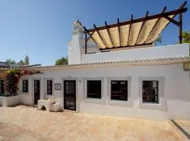 Einzigartige Landhaus-Villa mit Pool, Sauna, Bar und BBQ