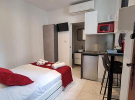 Sweet Home Marceau 6 studios hyper centre proche de la mer et du palais, alojamiento con onsen en Cannes