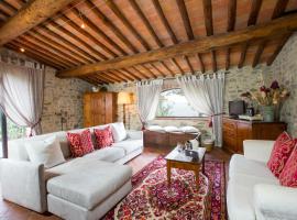 Borgo Livernano - Farmhouse with pool, farm stay in Radda in Chianti