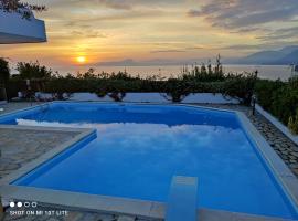 Villa Max, hotell i San Nicola Arcella