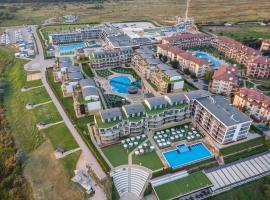 Topola Skies Resort & Aquapark, hotel in Topola