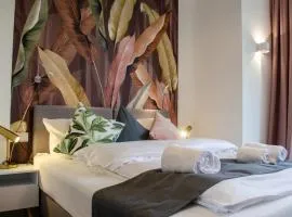 HOMELY STAY Studio 8 - Relaxed Self-Check-In room in Munich